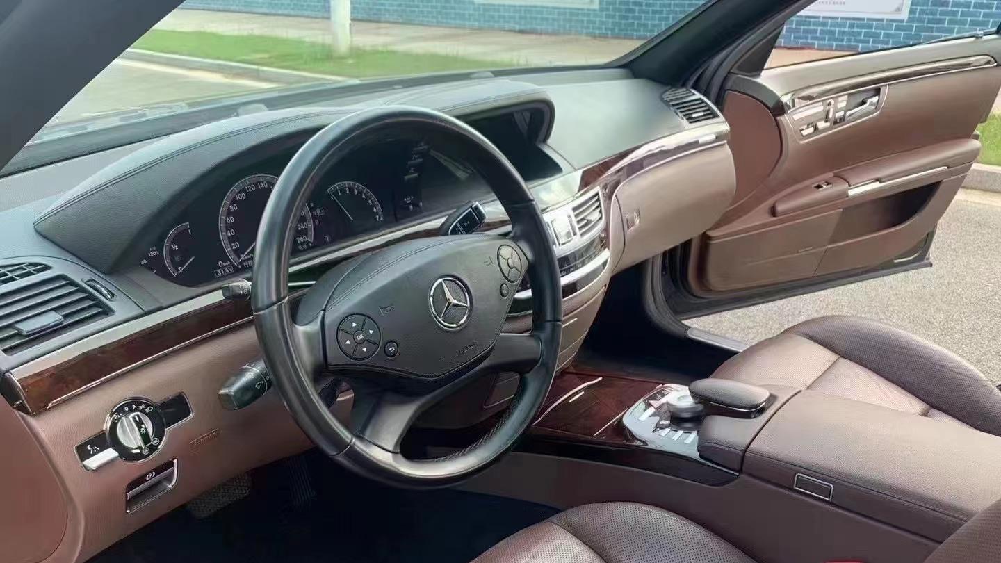 13年奔驰S350全款8.5万，破万境，达新景，尊贵、豪华的代名词