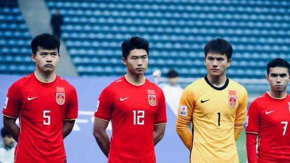 1-1到2-1！中国18岁天才登陆西甲豪门，首发3场，U19首胜+丢5球