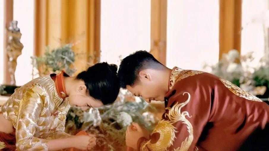 赌王千金大婚，三太珠宝抢镜，热度不断的豪门婚礼究竟什么样？