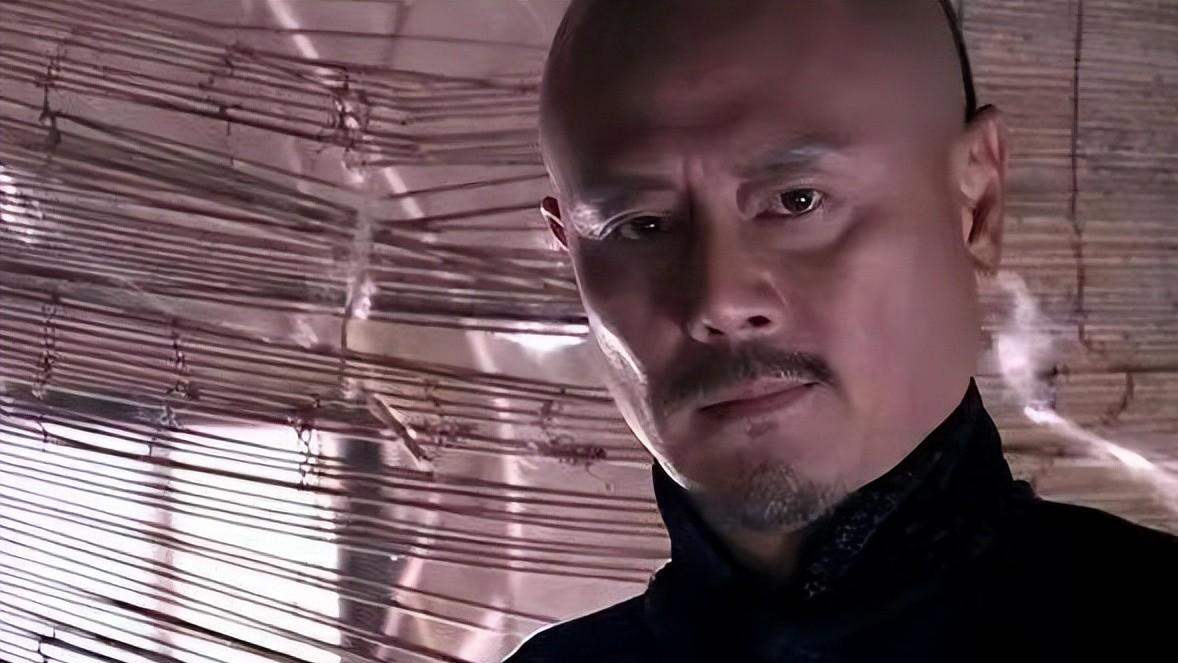 《书剑恩仇录》中乾隆大陈家洛二十多岁，两人真的是亲兄弟吗？