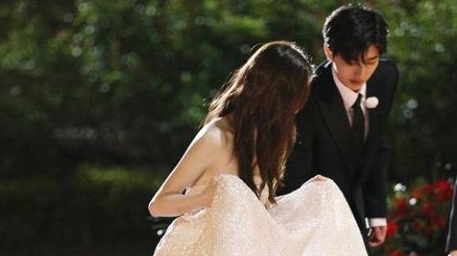 当一个女人喜欢你时，她会告诉你她的秘密，当你遇到时不要再傻了