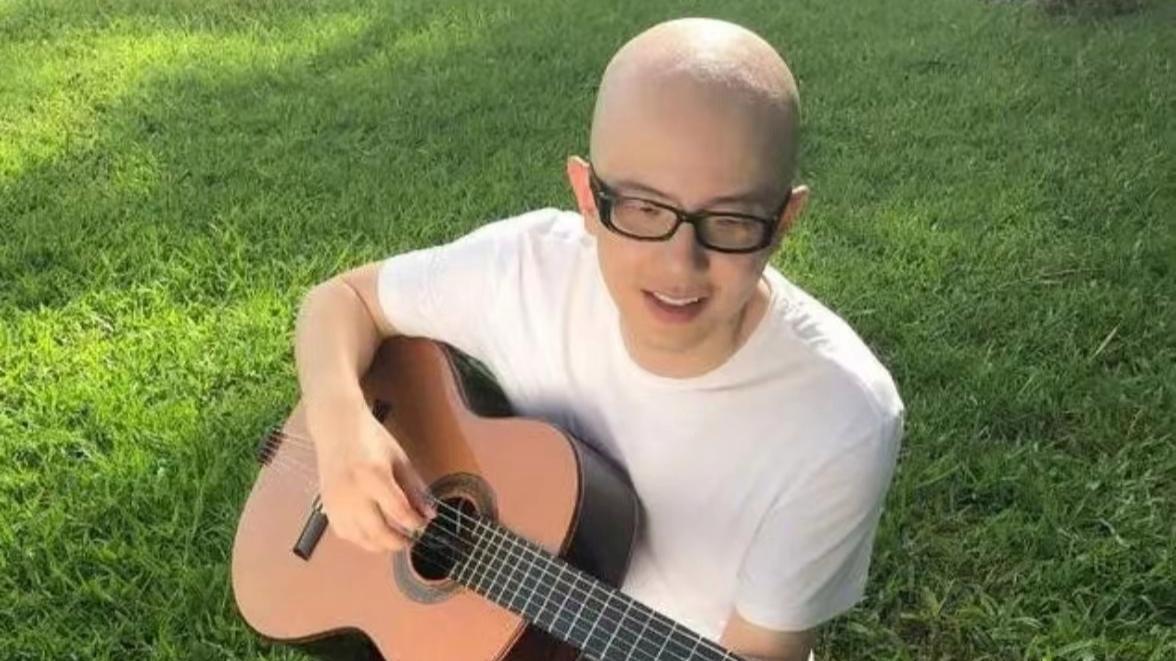 “央视宠儿”平安的消失，是音乐圈中的悲哀与损失