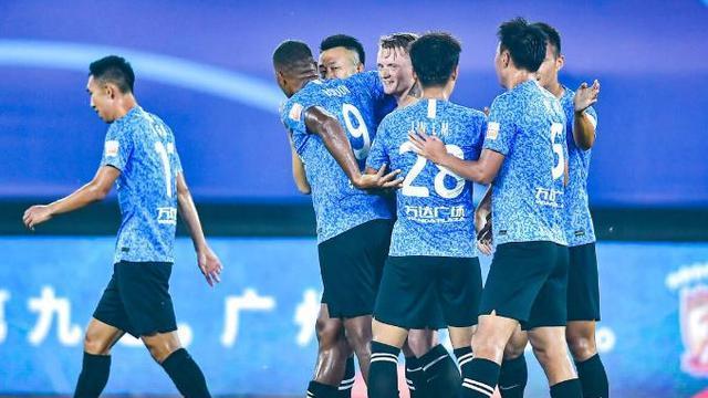 大连成功挖走鲁能王牌队长！已开始为球队出战亮相，下赛季挑大梁