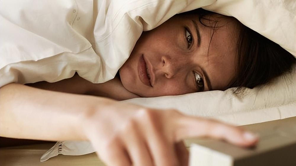 高血压|为什么说半夜醒来，别看时间、别喝水？还真别说，有一定的道理