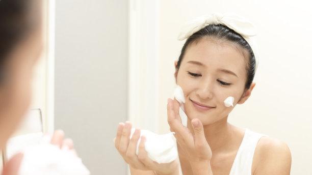 男生洁面用什么产品比较好