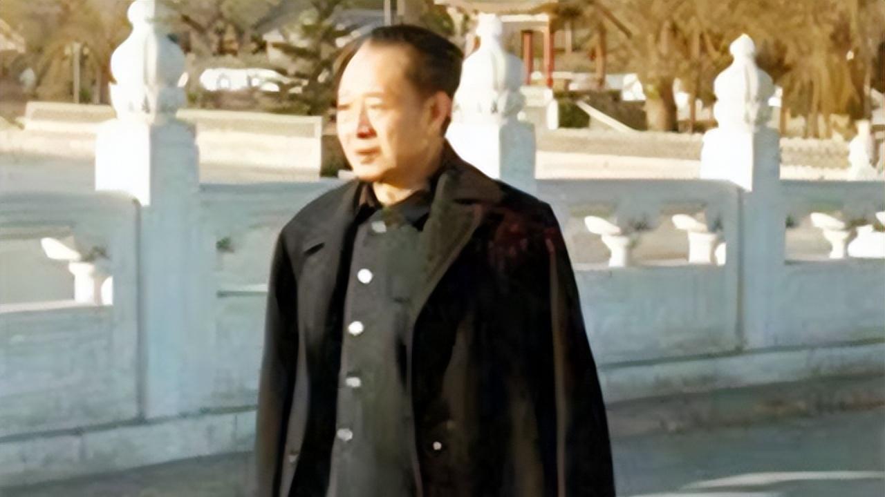 叶剑英意味深长对话胡耀邦：你斗不过他们哪