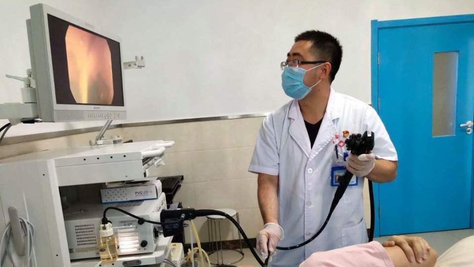 得了胃病，“忌口”是铁律，提醒：3种食物能不吃就不吃