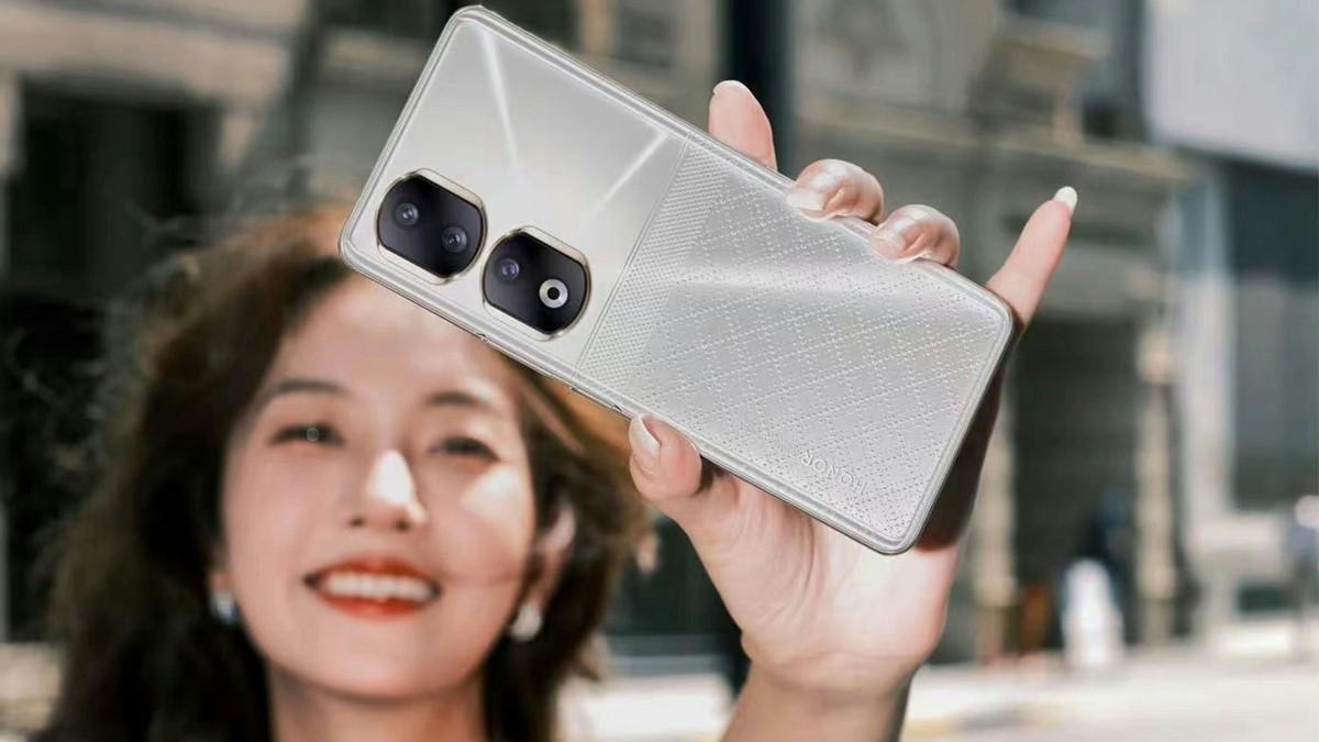 荣耀90系列发布：最低2499元就能到手，硬件配置都有哪些升级？