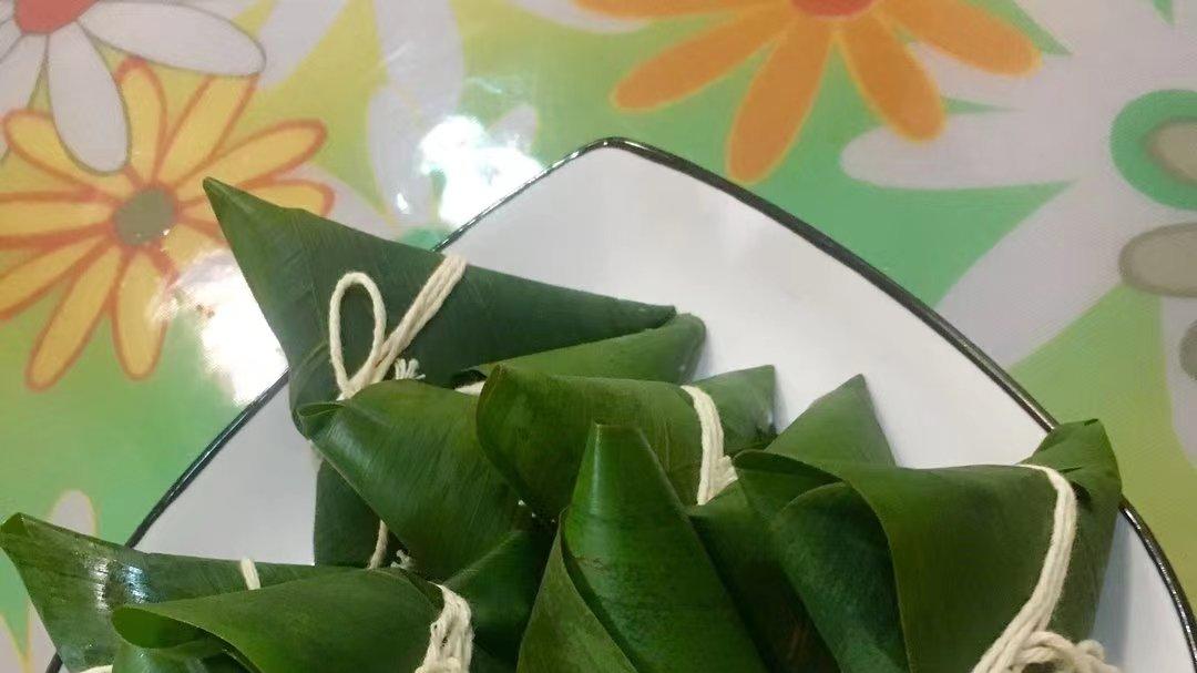 粽子界的颜值担当，冰淇淋口感的水晶粽，赶快吃起来！