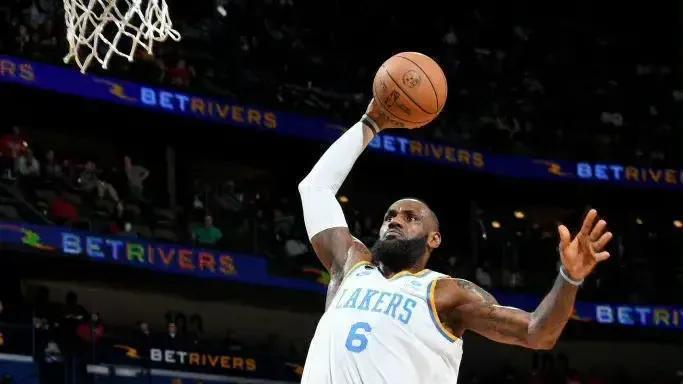 今日NBA战报：湖人把好事办砸了，篮网哀兵必胜