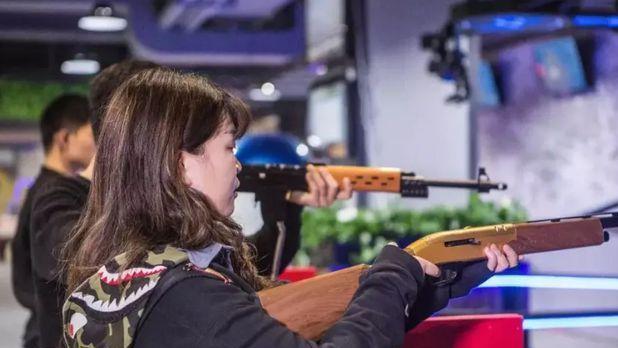 中国有真枪体验馆吗？有，价格亲民，满足2个条件就能尽情玩耍