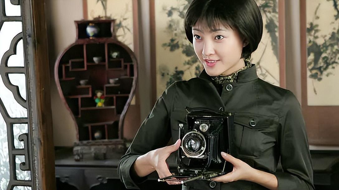 《无间》：顶着面瘫脸却要演“女特工”，是谁的审美出了问题？