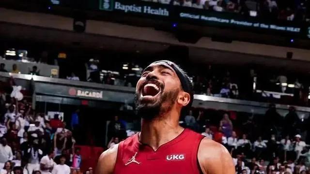 稳定阵容，背水一战，休赛期交易汇总——湖人篇