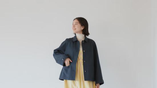40岁日本主妇的“极简风”穿搭示范，搭配精简，气质自然彰显出来