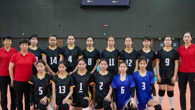 U17女排冠军赛13人值得关注，10名副攻、3名接应身高在1.90米以上