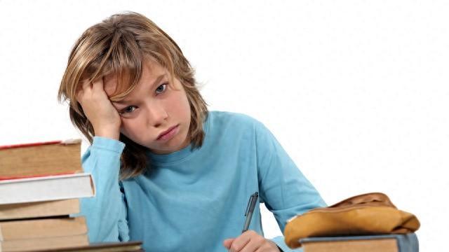 为什么孩子畏难、甘做咸鱼？还不是因为你没整明白育儿底线！