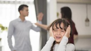 一言不合就给女儿剃光头，现在的妈妈都这么肆意妄为吗