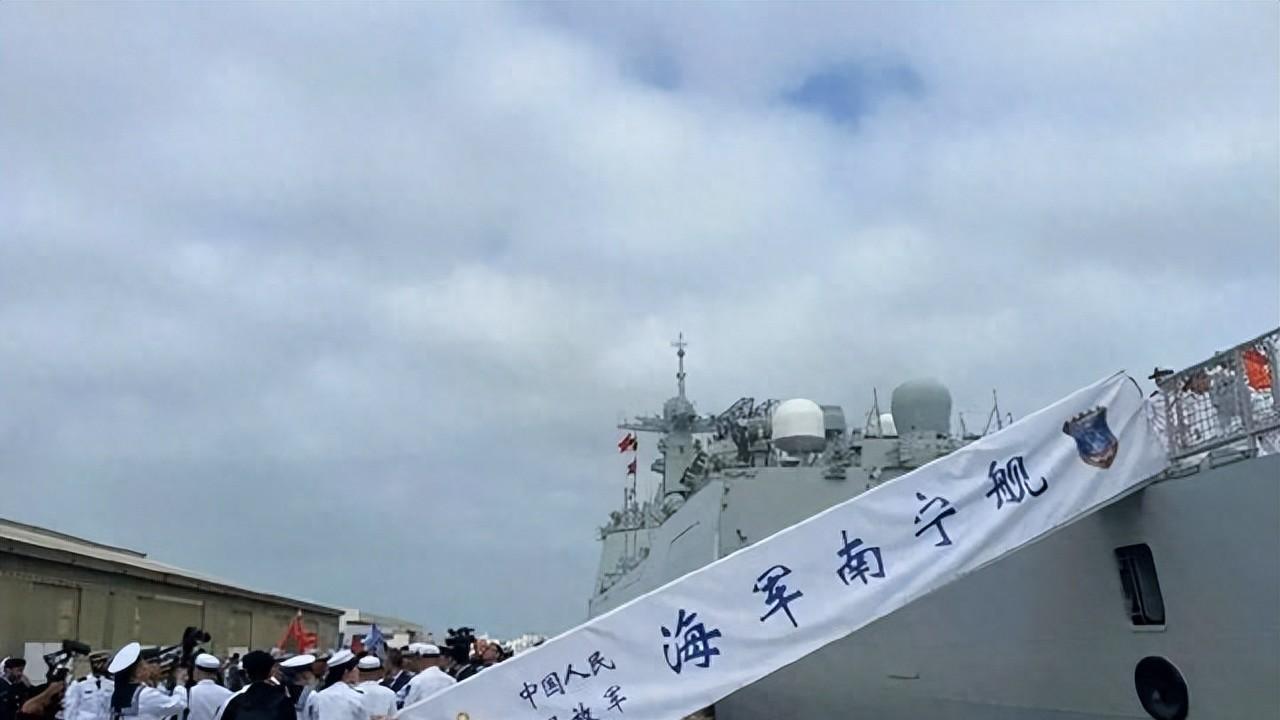 又找中国，开口就是12条052D？事成之日，就是美国退场之时！