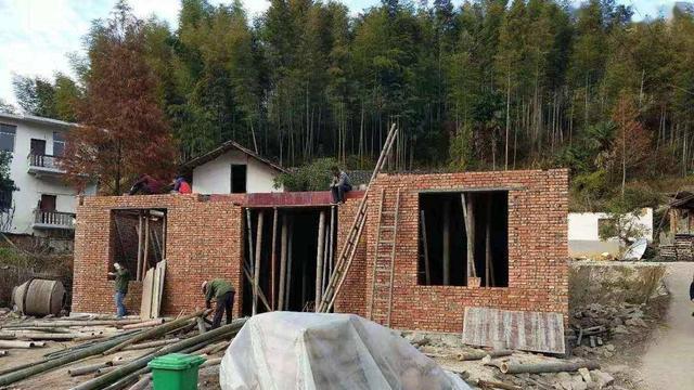 超百平1000元起步？宅基地收费落实，不只是退出、收费二选一