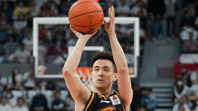 赵继伟9记三分张镇麟三双 辽宁客场胜浙江总分1-0领先