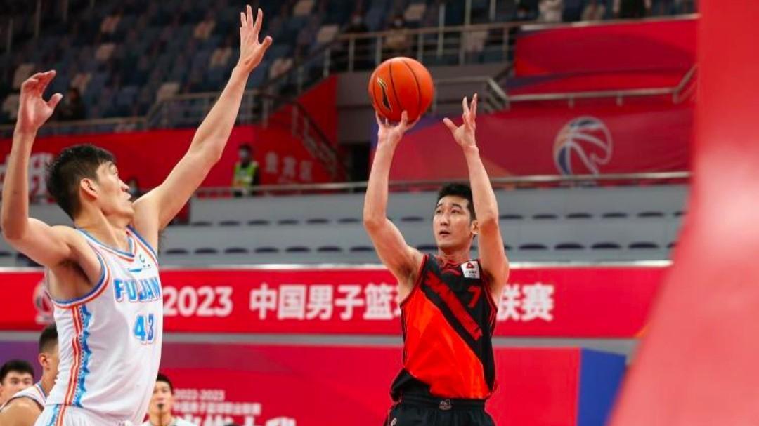 CBA快讯：辽宁弃将坐稳主力！赵睿今夏大概率离队，余嘉豪进步慢