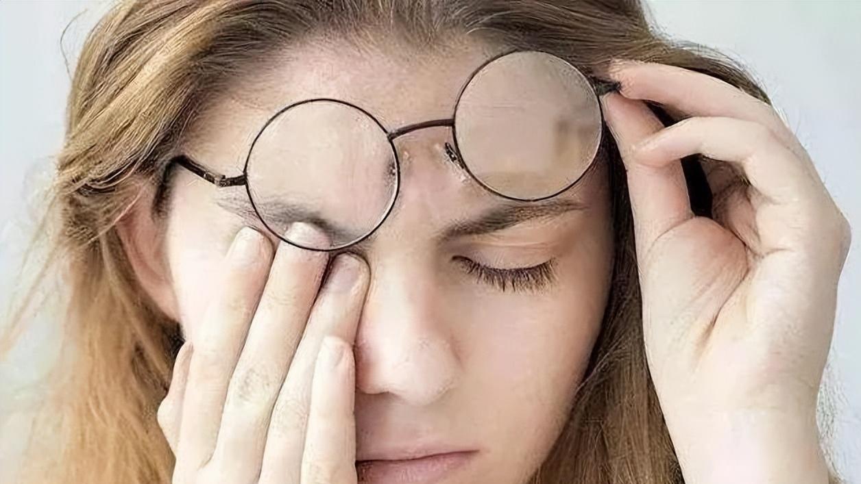 这3样是公认“眼黄金”，中老年常吃，眼睛不模糊，还你透亮眼睛