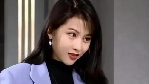 她出道28年，拍100多部戏，演技爆棚