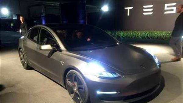 不可否认，特斯拉是一辆非常好开的车。这款车的诞生标志着电动汽车的又一个革新时代