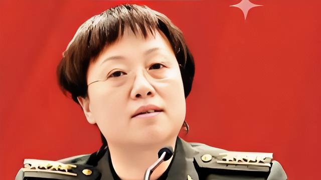 高小燕：贪污受贿，花重金购得“少将”军衔，最终落马