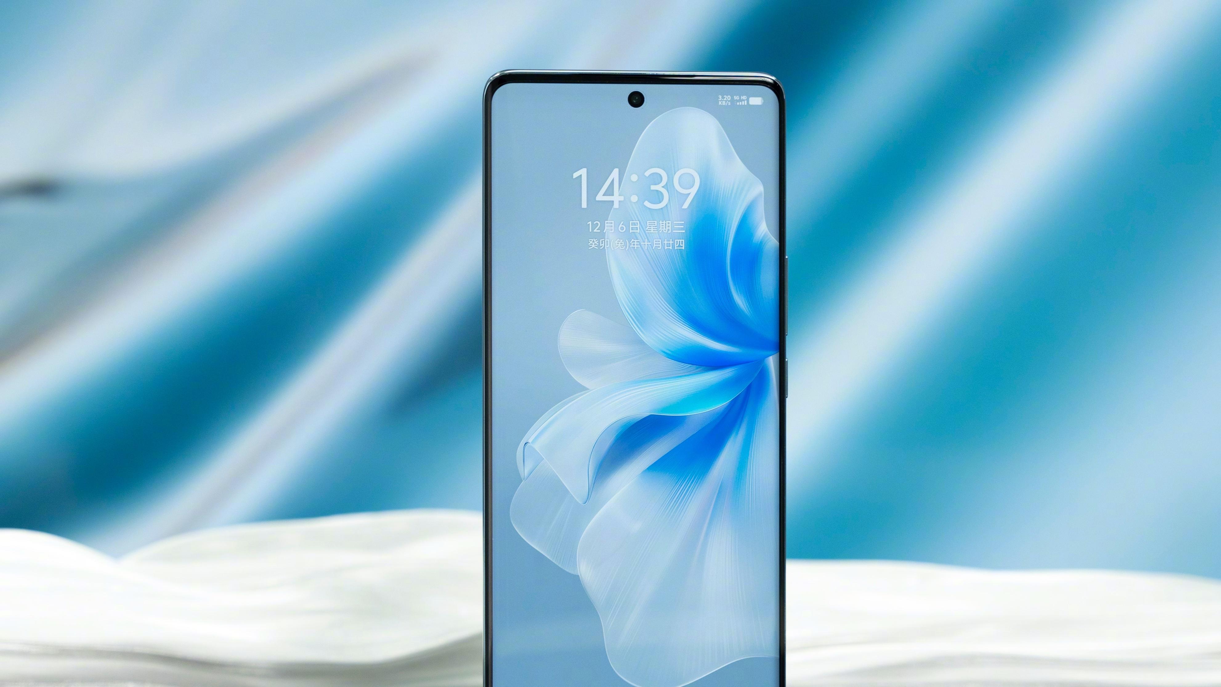 荣耀100和vivo S18比较难选？看看这几点就够了！