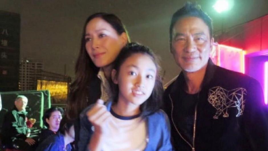 任达华女儿太早熟！19岁身高近1米8，五官神似“年轻版李嘉欣”