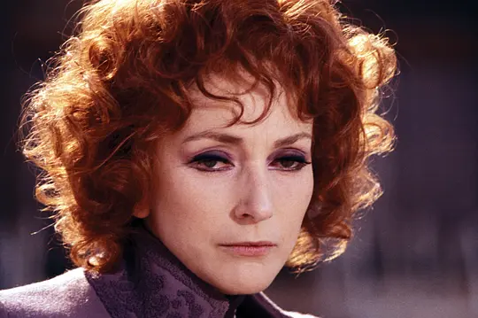 《日以作夜》：梦境与现实的碰撞——对生命深度的探索