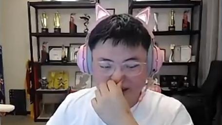 泪目，中国电竞第一人，为了家庭放弃冠军！