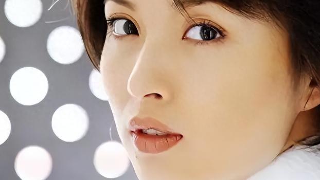 演员李佳，从戏曲天才到双料影后，再到幸福人妻的蜕变之路