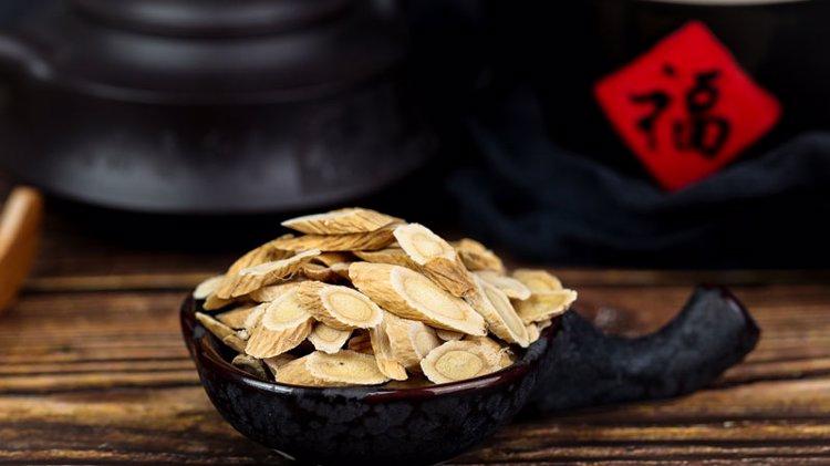 一两黄芪抵万金，黄芪巧用护心脏、养气血，这5类人别错过