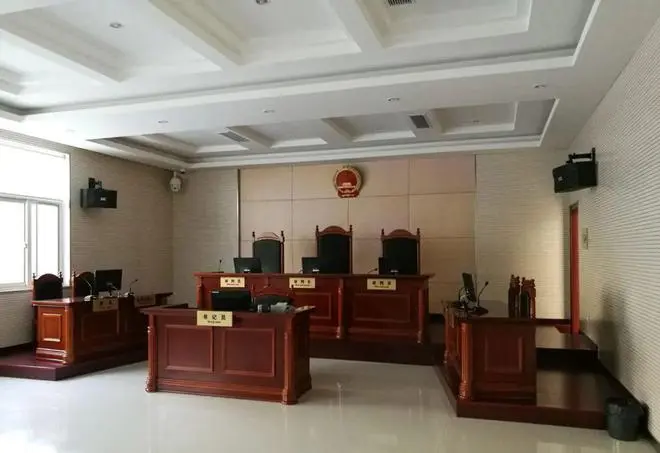河南女法官因9000元被割喉，事后舆论让我脊背发凉，有些人有问题