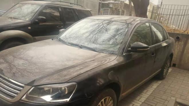 汽车行驶到颠簸路面底盘咯噔咯噔的响