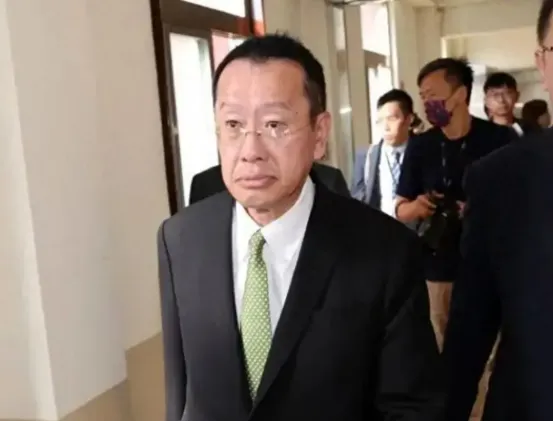 不等解放军收台，民进党先送来两份“大礼”？蔡英文终于暴露底牌