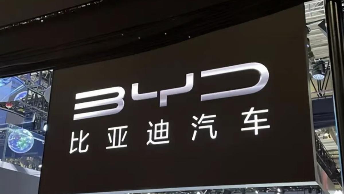 比亚迪7款新车曝光，是神仙打架，还是为销量