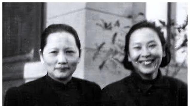 1953年毛主席见到昔日黄埔校花，略带责备：阿曾，你怎么不来看我