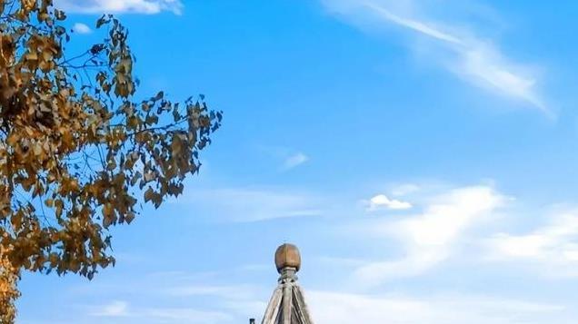 苏州，也有一座归元寺，那里寺庙和园林结合，适合拍照赏秋！