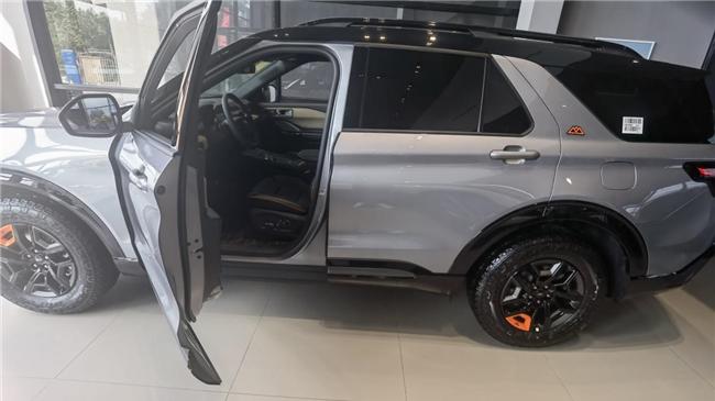 全新福特探险者感受，内饰豪华动力强