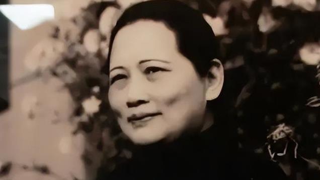 她曾挽救毛家血脉，却在建国后销声匿迹，多年后和毛新宇见面