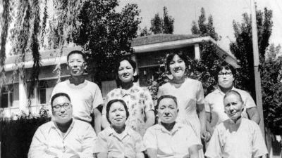 邓小平长子邓朴方，北大跳楼致终身残疾，余生把一件事做到极致