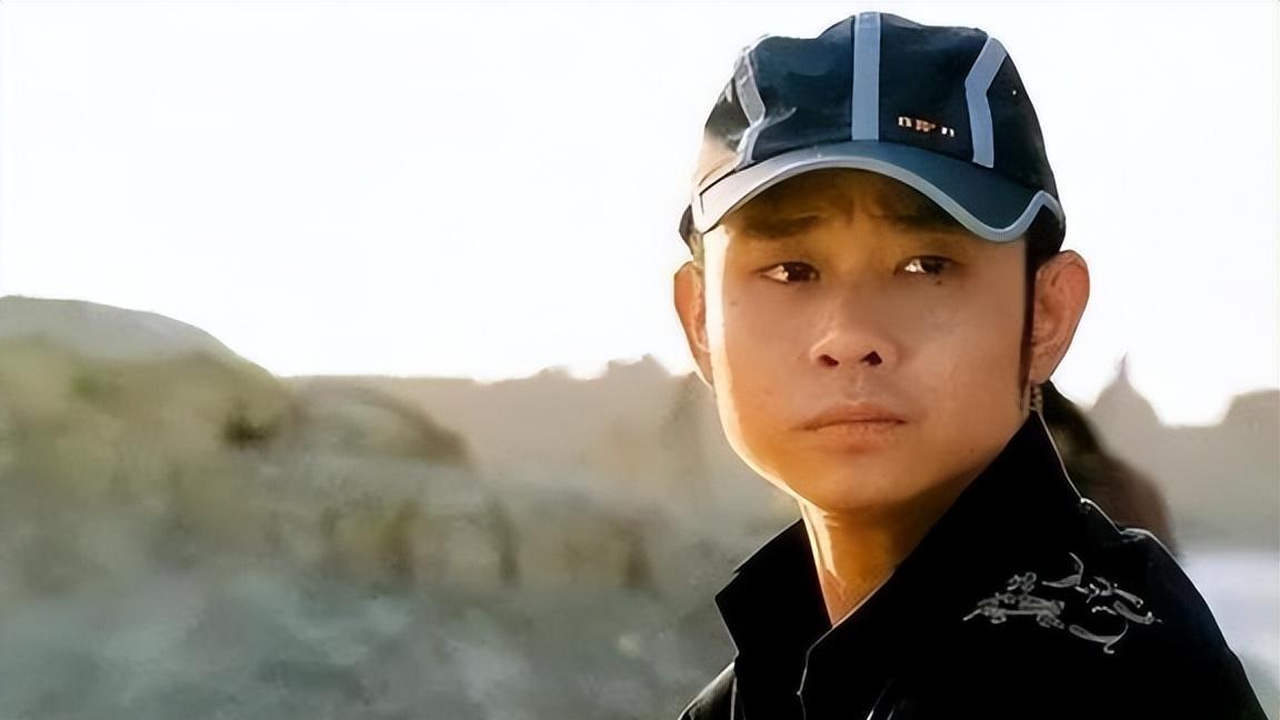 官媒发文辟谣，远离“造神”陷阱，这才是53岁刀郎的“真实现状”