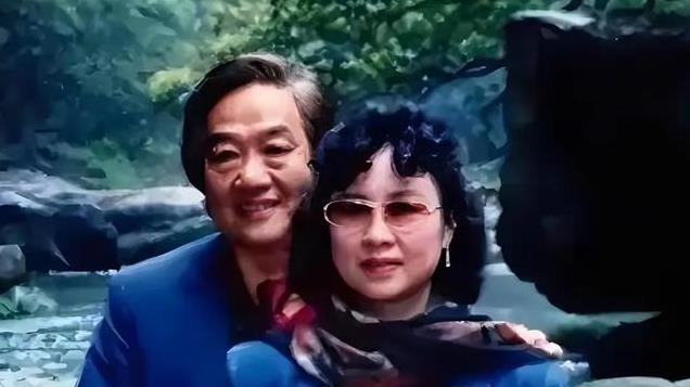 琼瑶一生经历的三个男人，坎坷情感史，辉煌情感作
