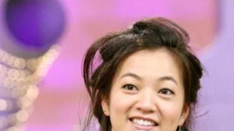 谁能想到，华冈姐妹团中，嫁给活佛的她，才是最具智慧的