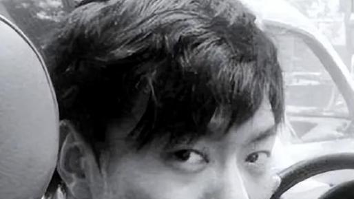 年轻小伙肇事逃逸后，大喊“我爸是李刚”，出狱后的生活让人唏嘘