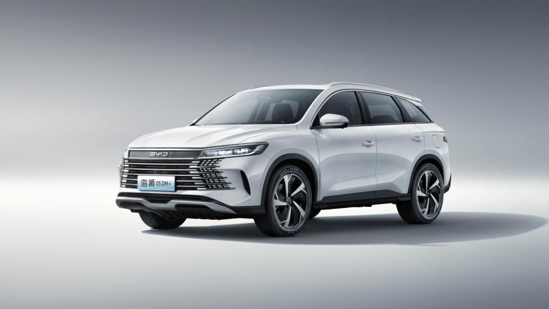 亏电油耗比摩托车还低? 比亚迪两款新车重新定义A级SUV新标杆