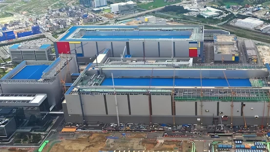 芯片巨头关闭50%代工线，裁员30%，补偿206万！